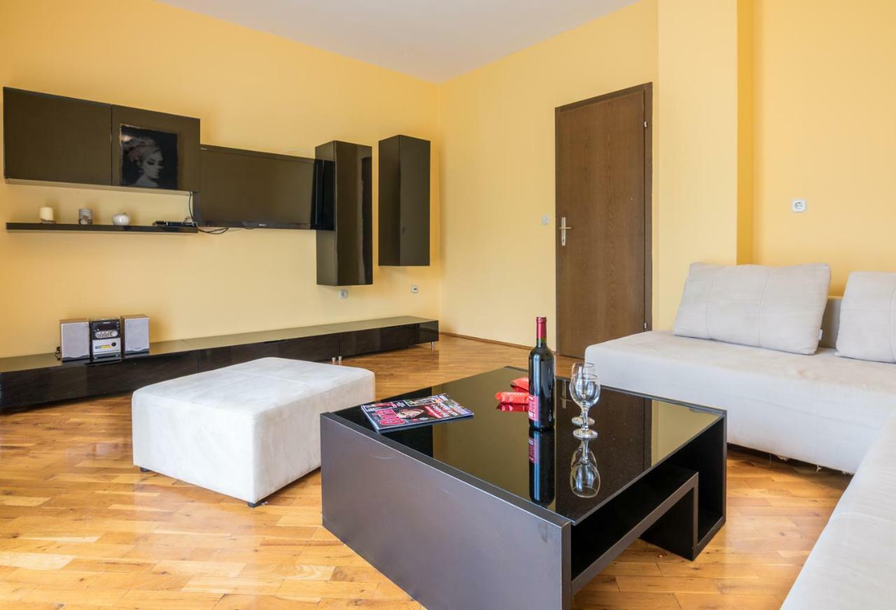 Apartment Vendi *